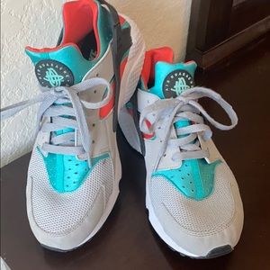 Nike huaraches